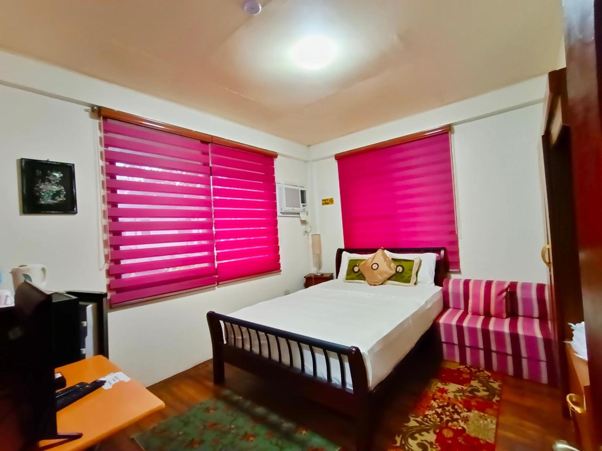 Monte Rio Gardens Bed & Breakfast 알라미노스 외부 사진