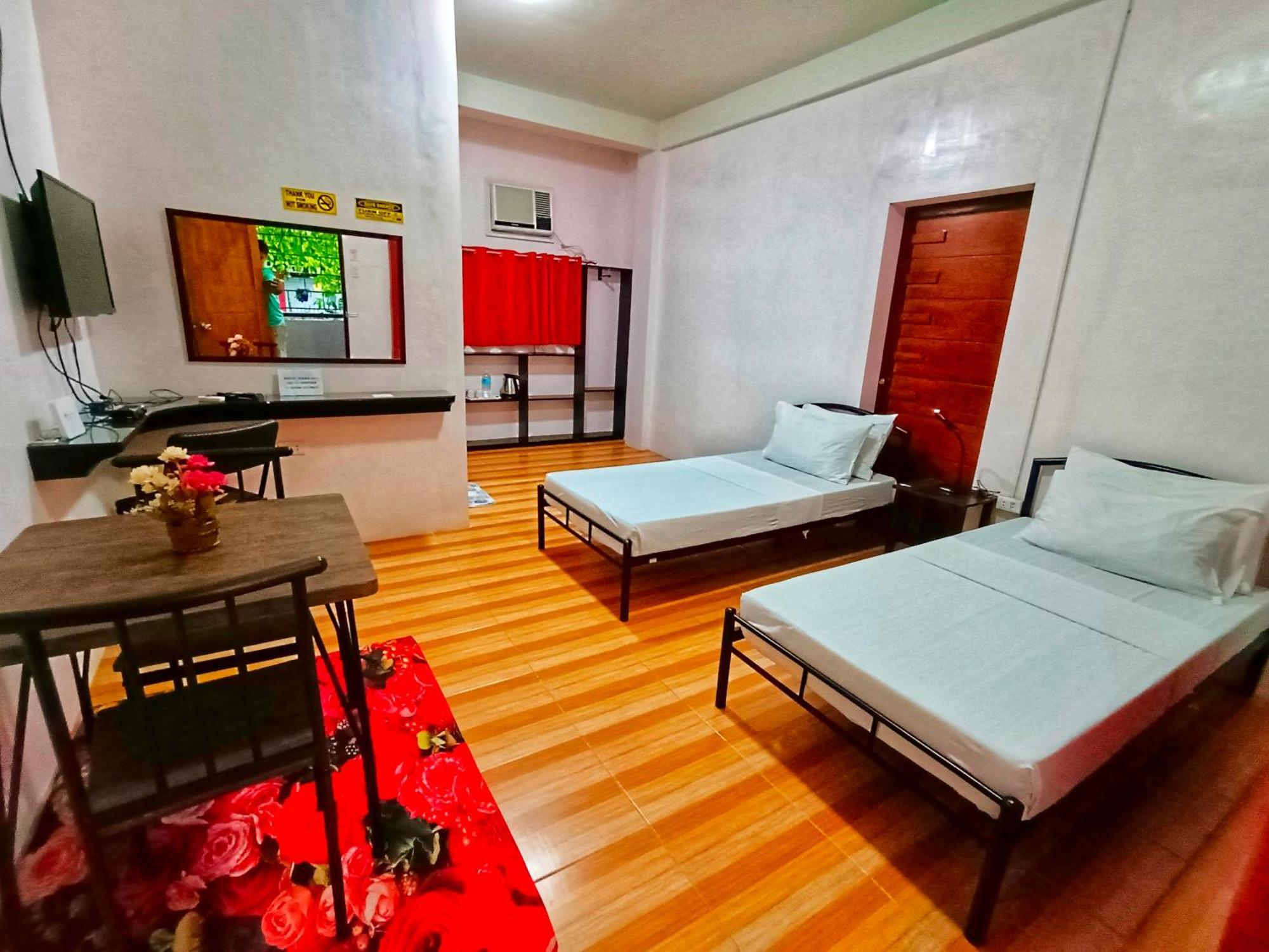 Monte Rio Gardens Bed & Breakfast 알라미노스 외부 사진