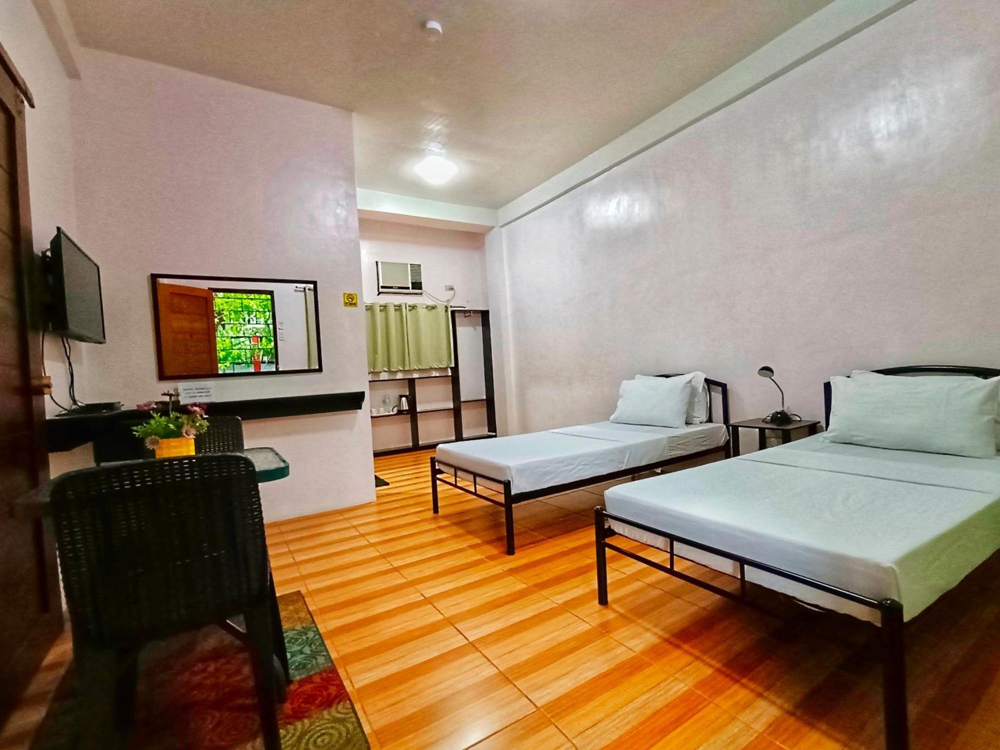 Monte Rio Gardens Bed & Breakfast 알라미노스 외부 사진